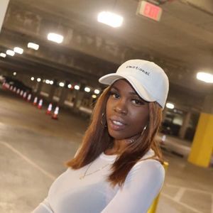 Meet your Posher, Brenzo